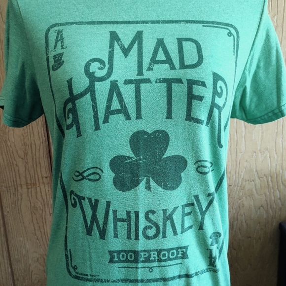 Sonoma Mad Hatter's Whiskey Co. Tshirt Small - Picture 2 of 4